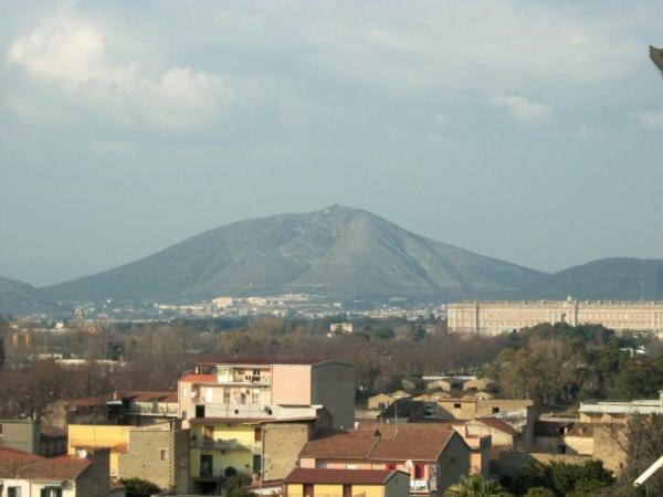 B&B Carlo Terzo San Nicola la Strada Esterno foto